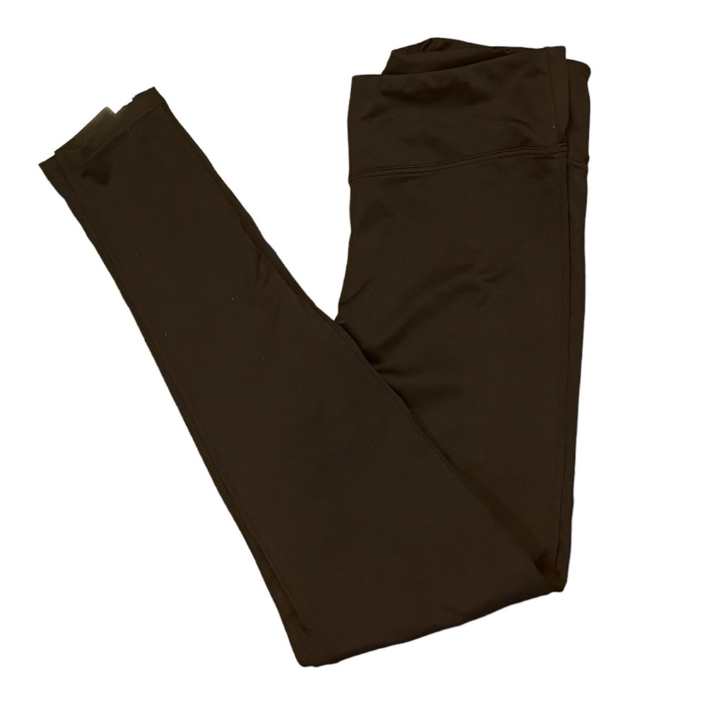 woman's black‎ leggings, zippered ankle